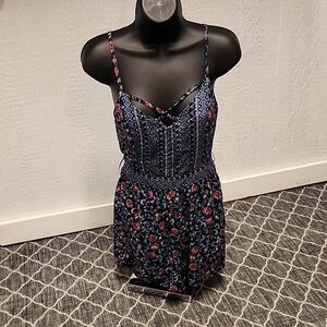 Hollister Floral XS Romper